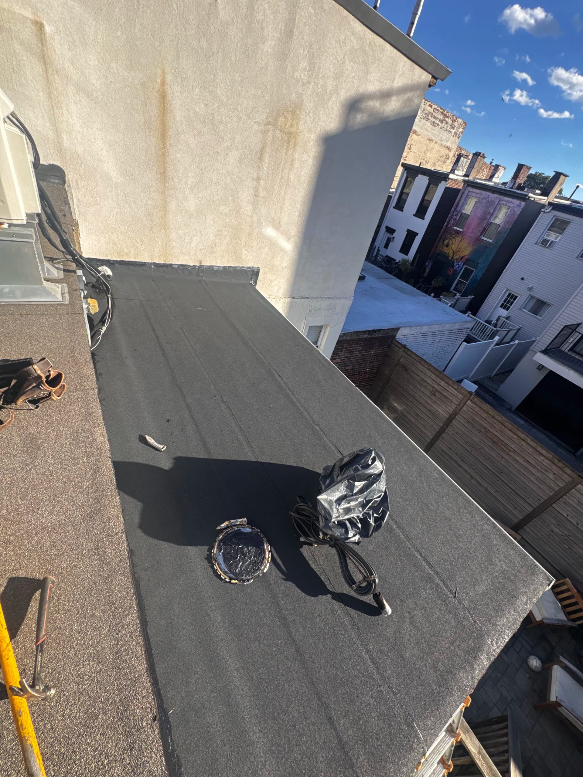 Gallery photos for Worn Shingle Roof Replaced With a Clean Flat Roof Build: Image #2