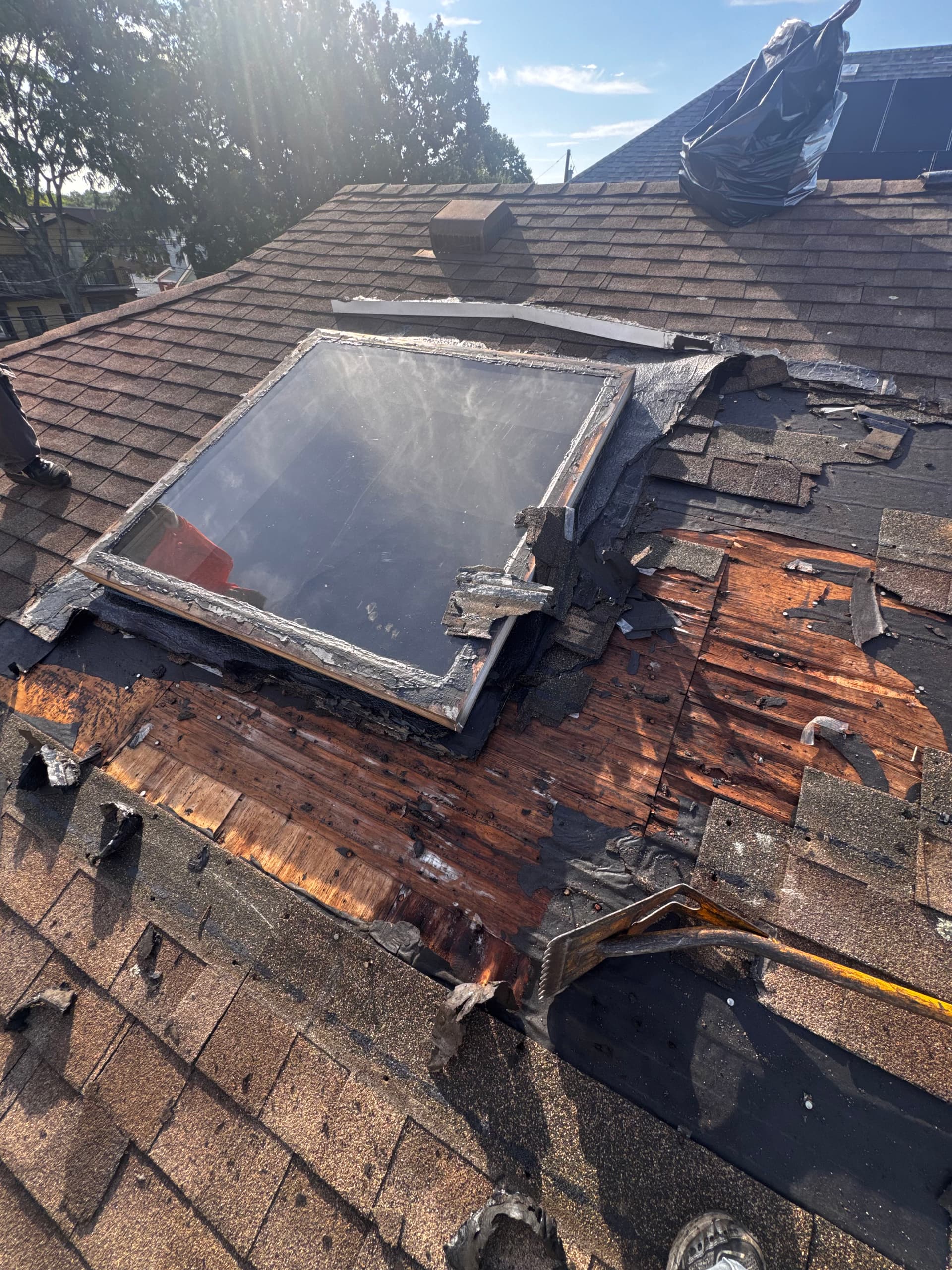 Leaky Skylight Repair That Stopped the Damage in Its Tracks
