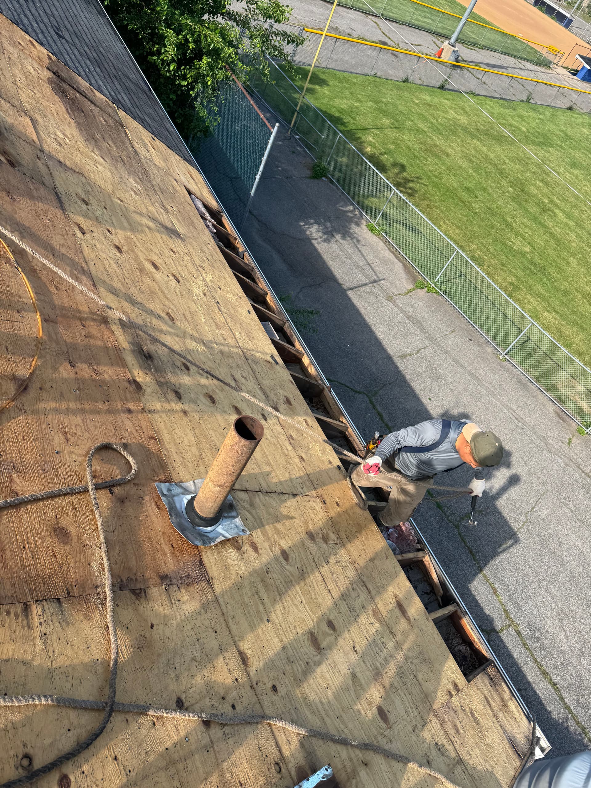 Gallery photos for Shingle Roof Replacement with New Metal Fascia on Staten Island: Image #1