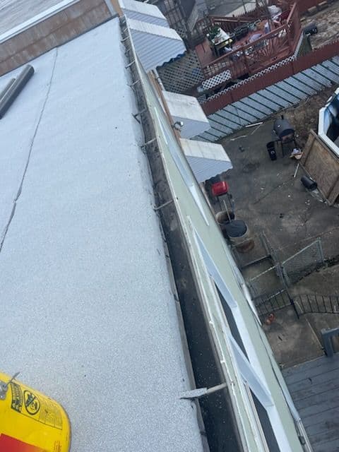 Gallery photos for Rooftop Pooling Issue Solved in New York: Image #3